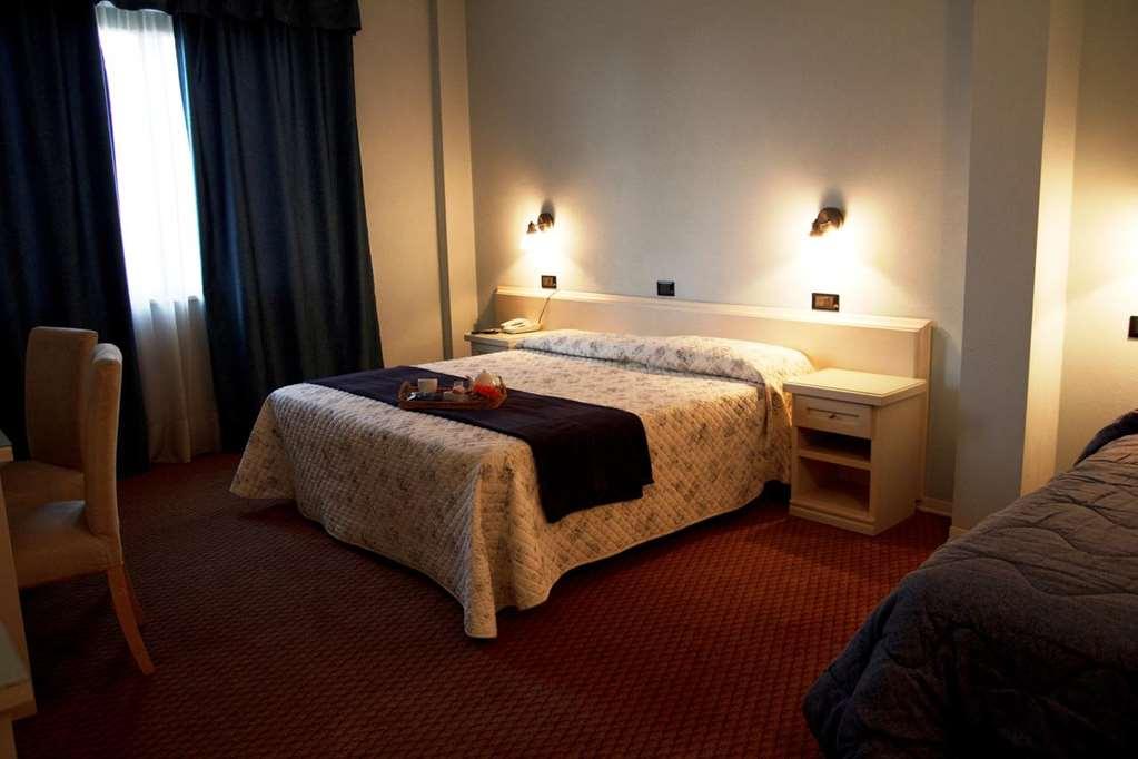 Il Grifo Hotel E Bisteccheria Toscana Montepulciano Stazione 部屋 写真