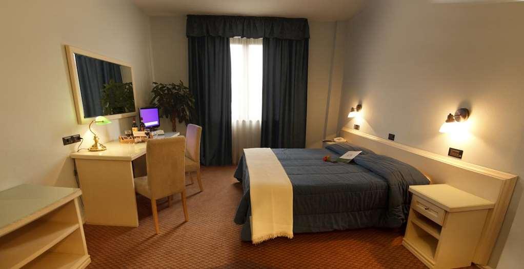 Il Grifo Hotel E Bisteccheria Toscana Montepulciano Stazione 部屋 写真