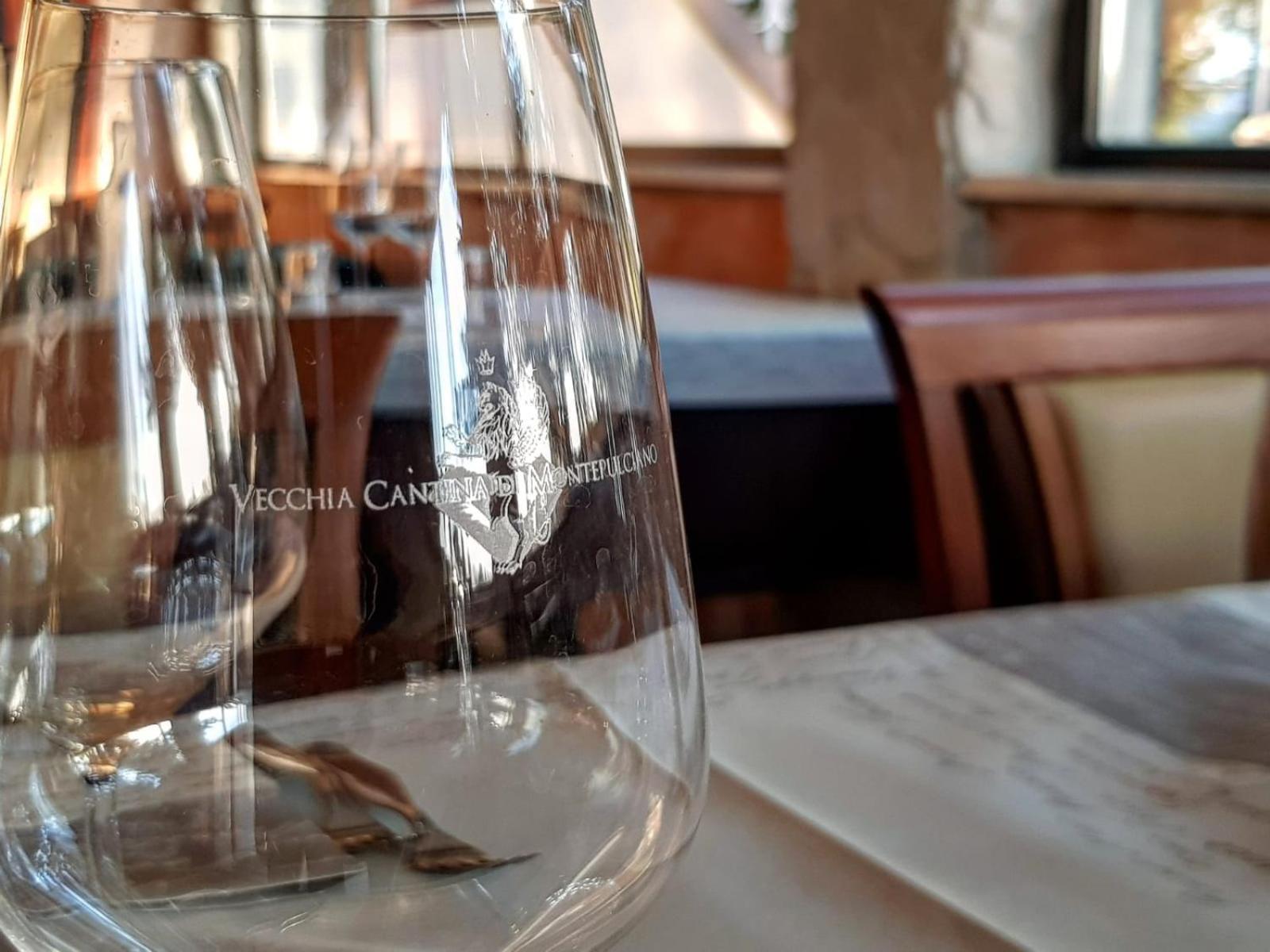 Il Grifo Hotel E Bisteccheria Toscana Montepulciano Stazione エクステリア 写真