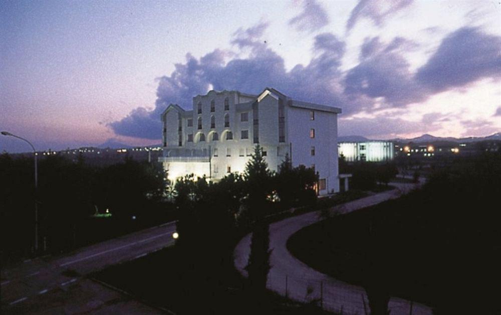 Il Grifo Hotel E Bisteccheria Toscana Montepulciano Stazione エクステリア 写真